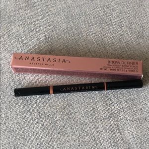 ABH Brow Definer in Medium Brown